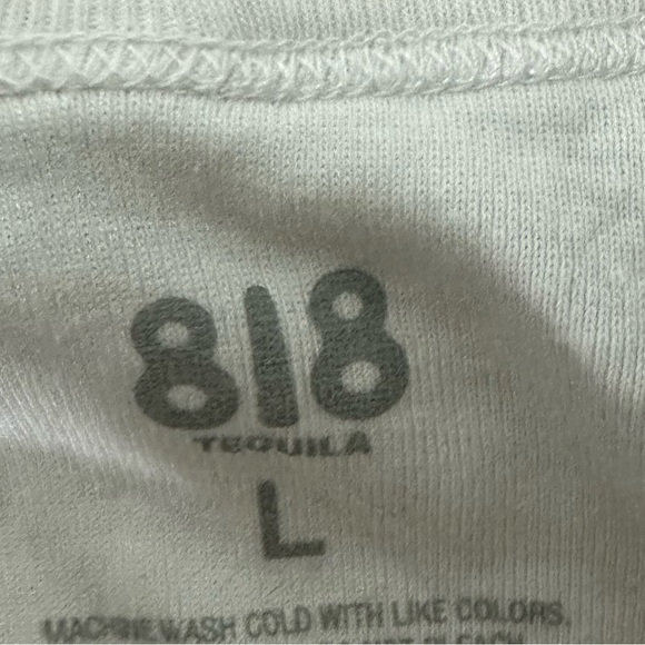 Kendall Jenner private event tee - Picture 5 of 5